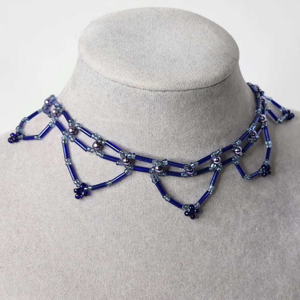 Vintage 90s Y2K Blue Beaded Choker Necklace